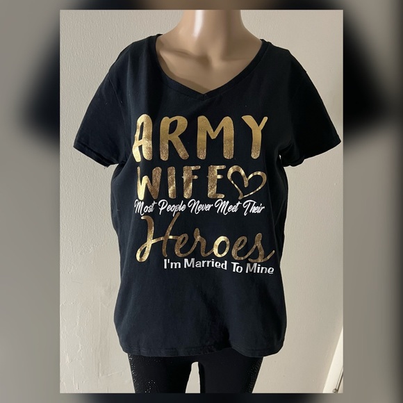 Gildan Army Wife Shirt - Picture 1 of 3